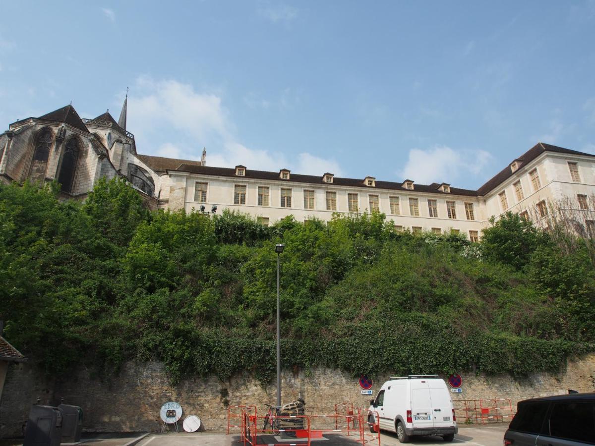 Le Mont Brenn Apartment Auxerre Ngoại thất bức ảnh
